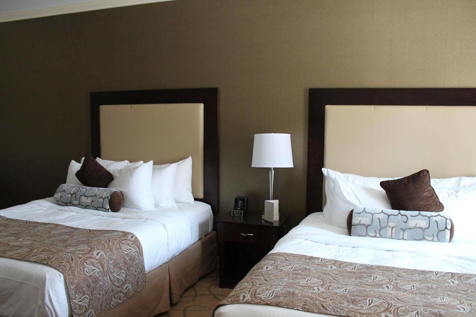 The Marcum Hotel & Conference Center Oxford Εξωτερικό φωτογραφία